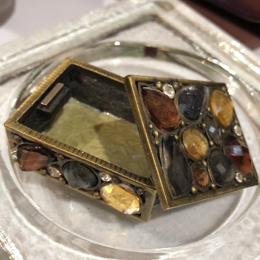 Vintage-Inspired Multi-Gem Rectangular Box - Picture 2 of 2
